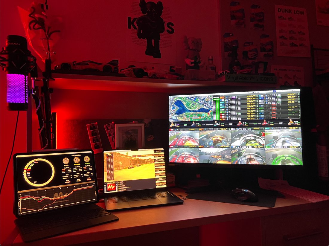 lbrty's viewing setup